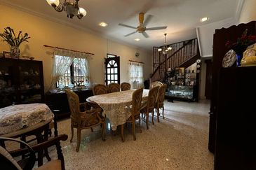 Taman Nong Chik Heights