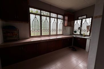 Taman Nong Chik Heights