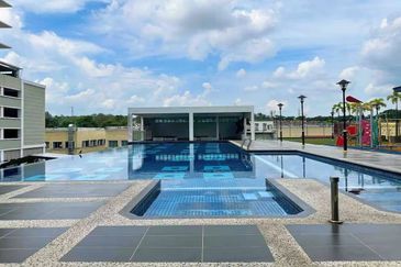 Akademik Suite @ Mount Austin