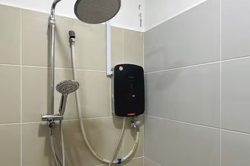 Akademik Suite @ Mount Austin