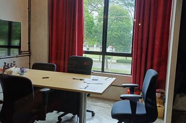 Eco Curve @ Eco Business Park 1