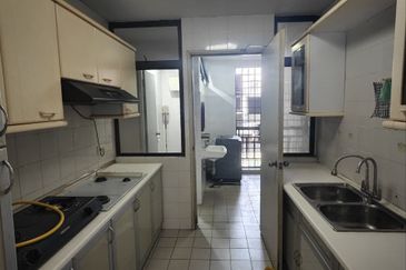 Aloha Tower Condominium