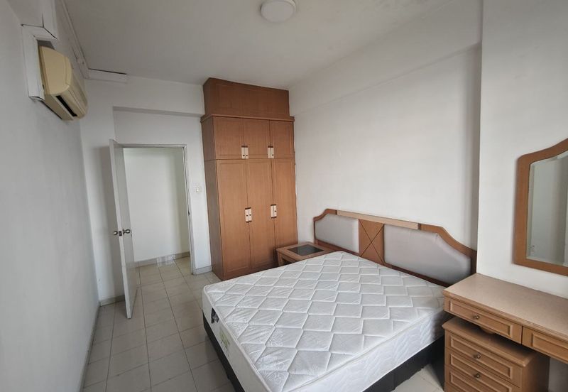 Aloha Tower Condominium