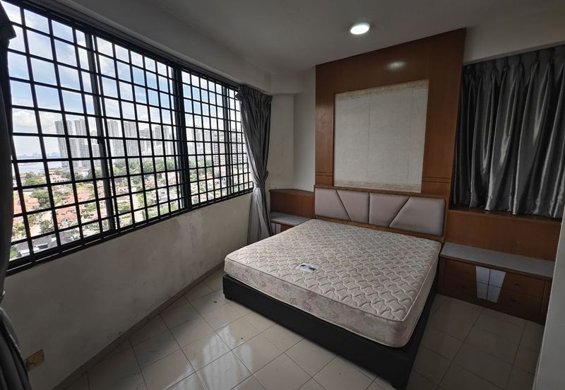 Aloha Tower Condominium