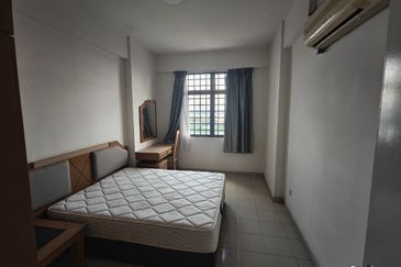 Aloha Tower Condominium