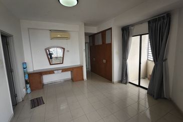 Aloha Tower Condominium