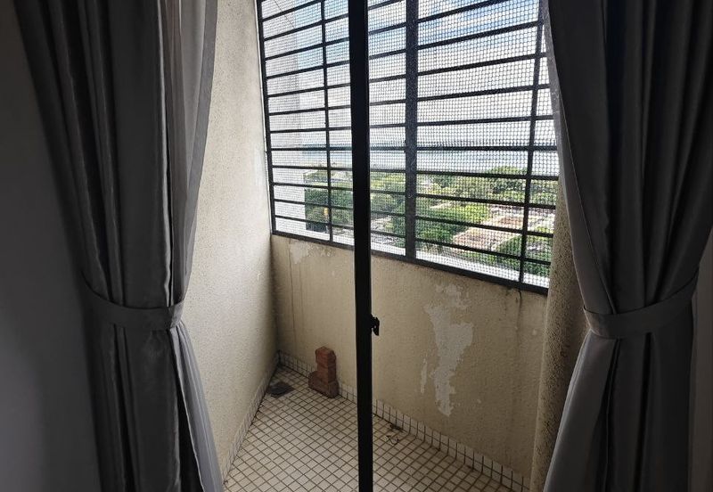 Aloha Tower Condominium