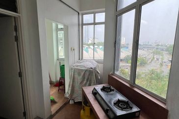 Pangsapuri Orchid View Luxury Apartment