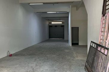 Austin Avenue @ Taman Mount Austin