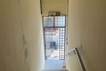 Austin Avenue @ Taman Mount Austin