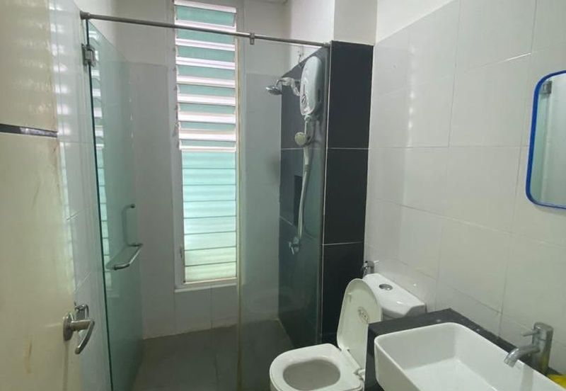 1Medini & Medini Signature