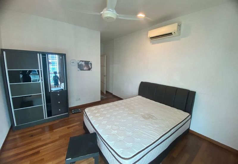 1Medini & Medini Signature