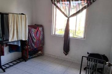 Sri Intan (Bandar Seri Alam)