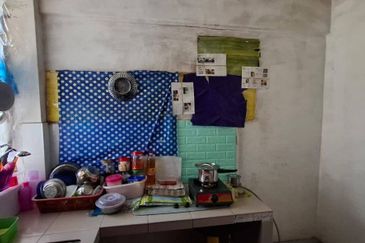 Sri Intan (Bandar Seri Alam)