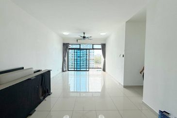 Seri Austin Luxury Apartment