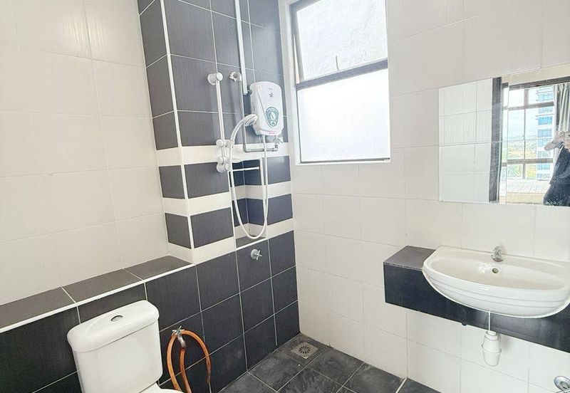 Seri Austin Luxury Apartment