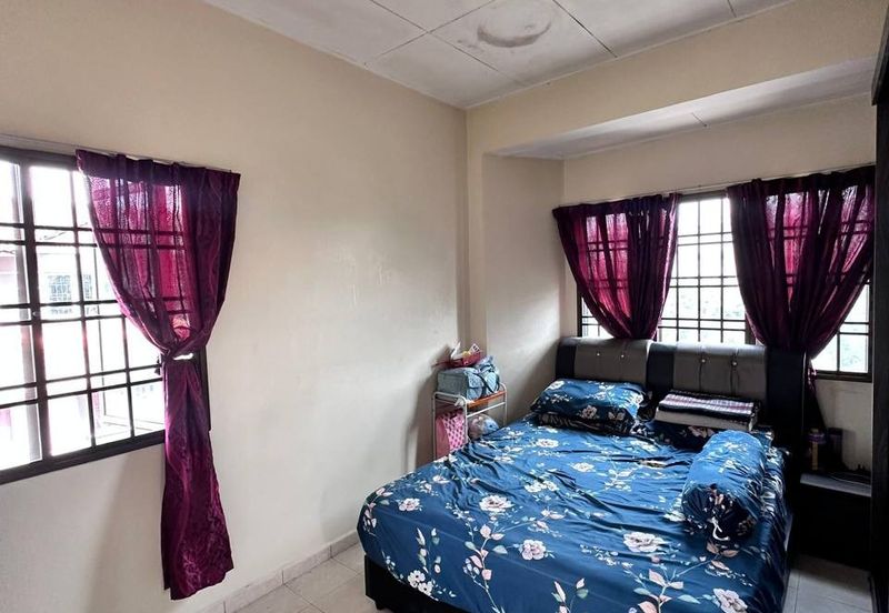 Taman Tampoi Indah II, Villa Ros