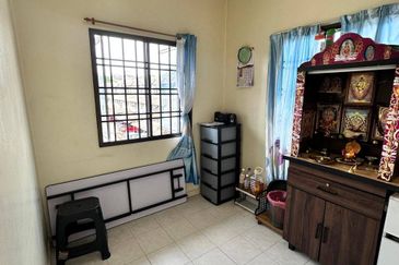 Taman Tampoi Indah II, Villa Ros