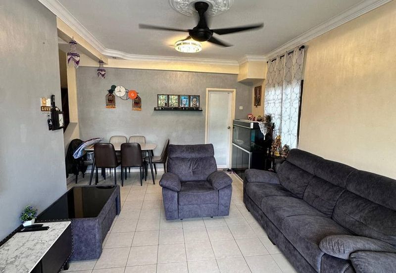 Taman Tampoi Indah II, Villa Ros