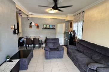 Taman Tampoi Indah II, Villa Ros