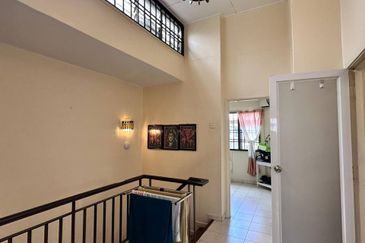 Taman Tampoi Indah II, Villa Ros