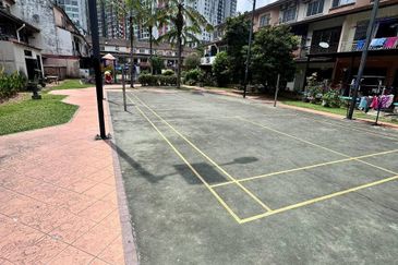 Taman Tampoi Indah II, Villa Ros