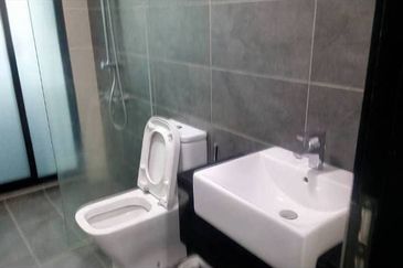 Almas Suites @ Puteri Harbour