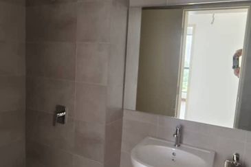 Summit @ Lagoon Residences