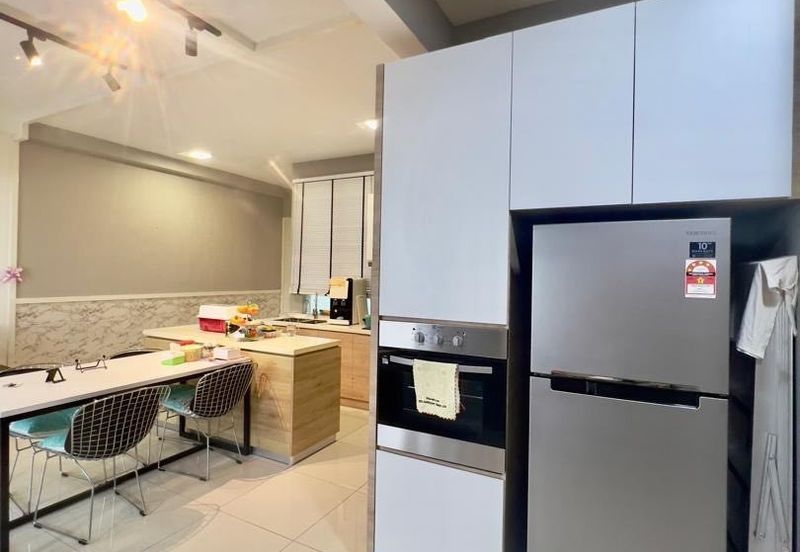 D'Lagoon, Taman Seri Austin