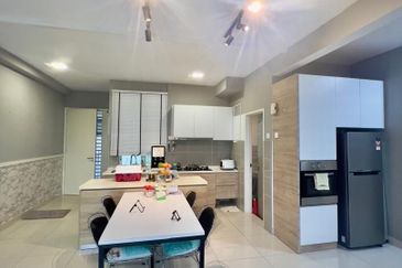 D'Lagoon, Taman Seri Austin