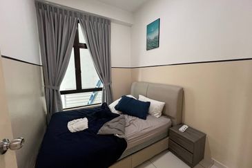 D'Summit Residences @ Kempas Utama