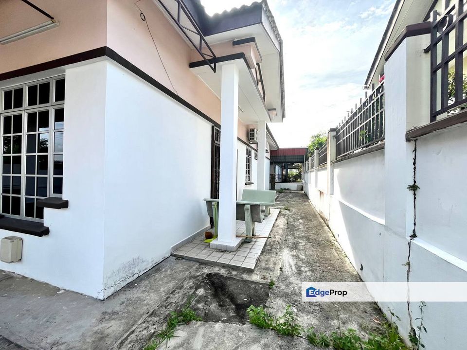 Bandar Putra, Kulai @ Single storey Semi D For Rent, Johor, Kulai