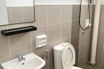 Erica @ Meridin East