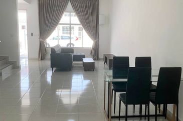 Erica @ Meridin East