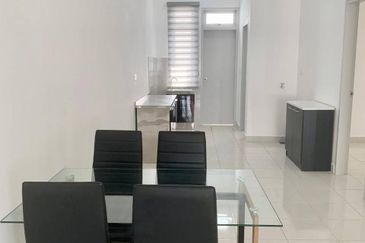 Erica @ Meridin East