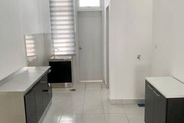 Erica @ Meridin East