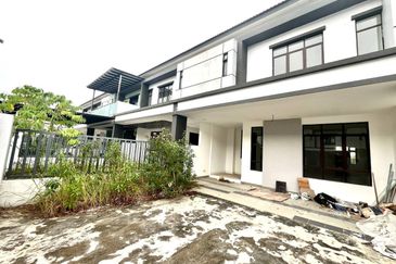 Erica @ Meridin East