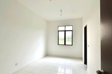 Erica @ Meridin East