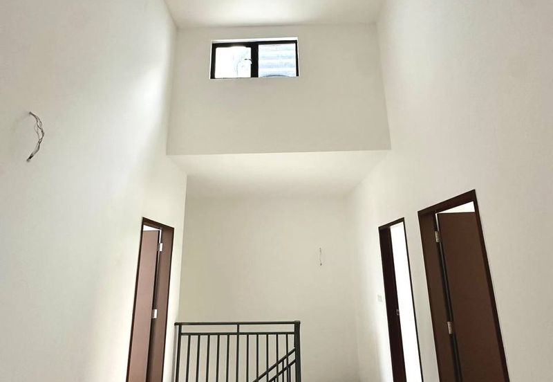 Erica @ Meridin East