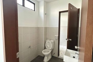 Erica @ Meridin East