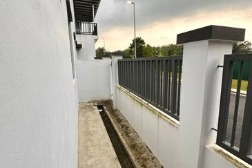 Erica @ Meridin East