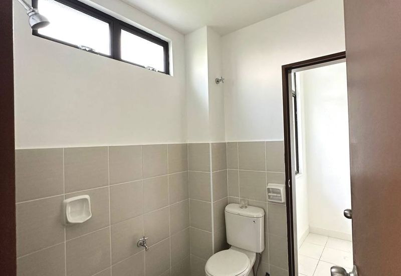 Erica @ Meridin East