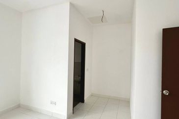 Erica @ Meridin East