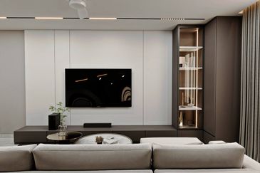 Erica @ Meridin East