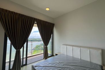 Royal Strand @ Country Garden Danga Bay