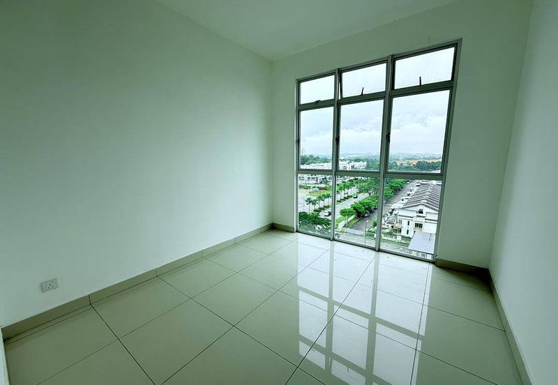 Seri Austin Luxury Apartment