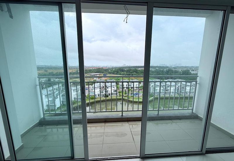 Seri Austin Luxury Apartment