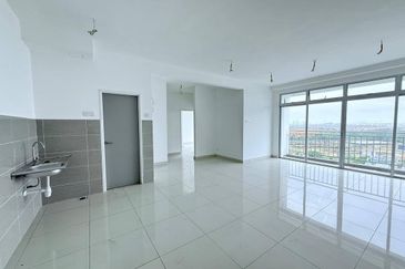 Seri Austin Luxury Apartment