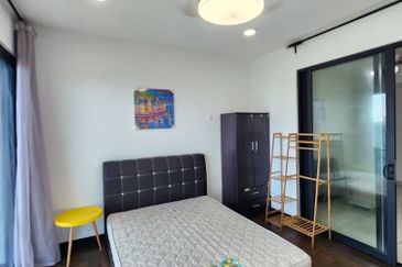 Almas @ Puteri Harbour