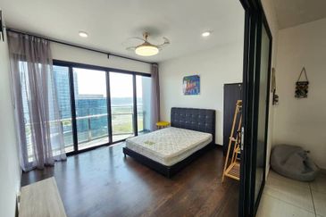 Almas @ Puteri Harbour